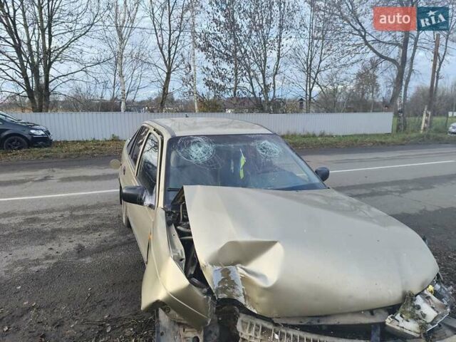 Бежевий Деу Нексія, об'ємом двигуна 1.5 л та пробігом 215 тис. км за 600 $, фото 1 на Automoto.ua