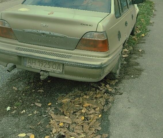 Бежевий Деу Нексія, об'ємом двигуна 0 л та пробігом 280 тис. км за 905 $, фото 3 на Automoto.ua