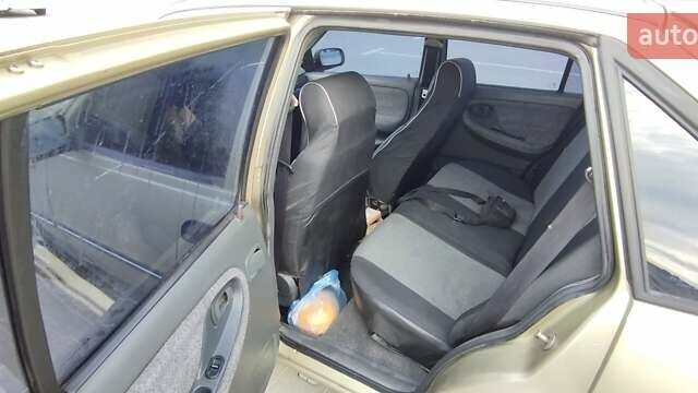 Бежевый Дэу Нексия, объемом двигателя 1.5 л и пробегом 230 тыс. км за 500 $, фото 2 на Automoto.ua