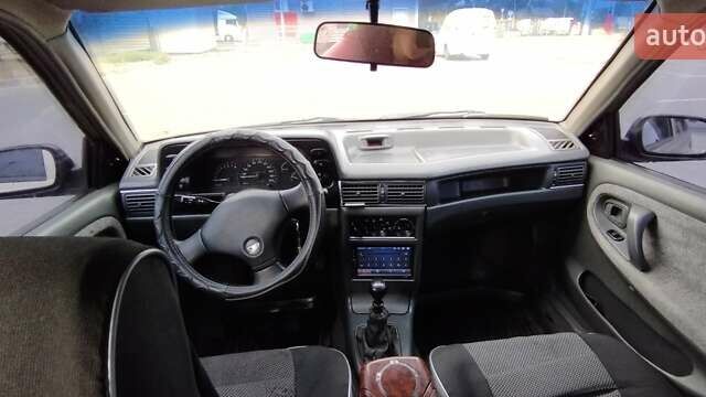 Бежевый Дэу Нексия, объемом двигателя 1.5 л и пробегом 230 тыс. км за 500 $, фото 1 на Automoto.ua