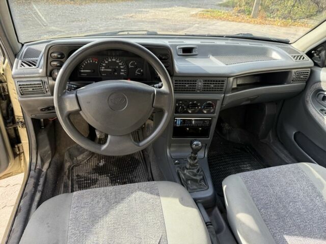 Деу Нексія 2006 у Дніпро (Дніпропетровську) на Automoto.ua Бежевий Деу Нексія, об'ємом двигуна 1.5 л та пробігом 186 тис. км за 1375 $, фото 12 на Automoto.ua