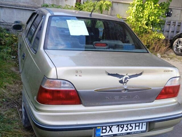 Бежевий Деу Нексія, об'ємом двигуна 1.5 л та пробігом 250 тис. км за 900 $, фото 3 на Automoto.ua