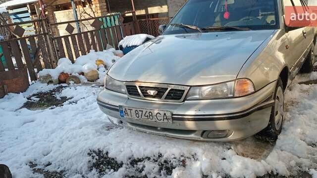 Бежевый Дэу Нексия, объемом двигателя 1.5 л и пробегом 260 тыс. км за 600 $, фото 10 на Automoto.ua