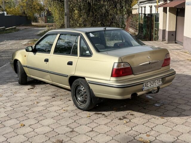 Деу Нексія 2006 у Дніпро (Дніпропетровську) на Automoto.ua Бежевий Деу Нексія, об'ємом двигуна 1.5 л та пробігом 186 тис. км за 1375 $, фото 6 на Automoto.ua