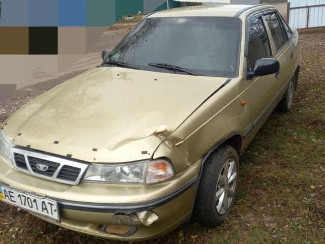 Бежевый Дэу Нексия, объемом двигателя 1.6 л и пробегом 157 тыс. км за 1000 $, фото 4 на Automoto.ua