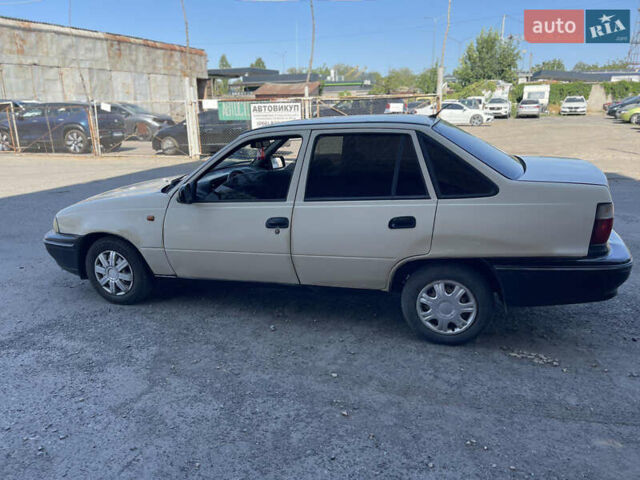 Бежевий Деу Нексія, об'ємом двигуна 1.5 л та пробігом 230 тис. км за 800 $, фото 7 на Automoto.ua