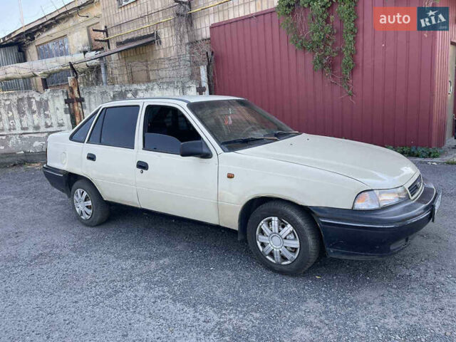Бежевий Деу Нексія, об'ємом двигуна 1.5 л та пробігом 230 тис. км за 800 $, фото 4 на Automoto.ua