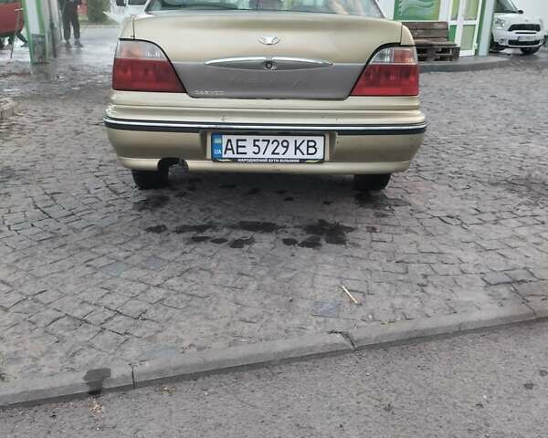 Бежевий Деу Нексія, об'ємом двигуна 1.5 л та пробігом 170 тис. км за 1200 $, фото 7 на Automoto.ua