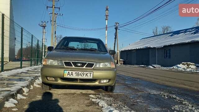 Бежевый Дэу Нексия, объемом двигателя 1.5 л и пробегом 230 тыс. км за 1299 $, фото 20 на Automoto.ua