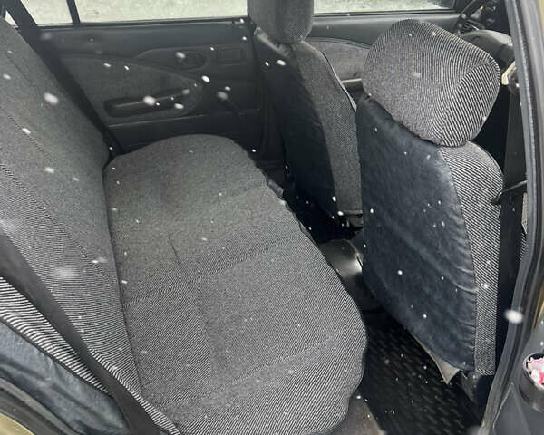 Бежевий Деу Нексія, об'ємом двигуна 1.5 л та пробігом 130 тис. км за 2100 $, фото 7 на Automoto.ua