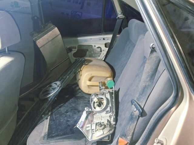 Бежевий Деу Нексія, об'ємом двигуна 0 л та пробігом 3 тис. км за 500 $, фото 1 на Automoto.ua