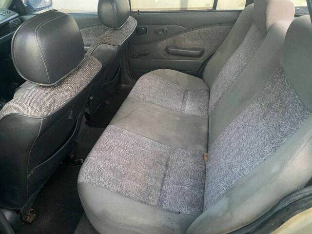 Бежевый Дэу Нексия, объемом двигателя 1.5 л и пробегом 200 тыс. км за 950 $, фото 6 на Automoto.ua