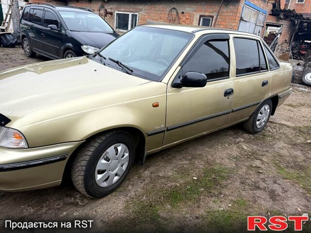 Бежевий Деу Нексія, об'ємом двигуна 1.5 л та пробігом 130 тис. км за 1400 $, фото 3 на Automoto.ua