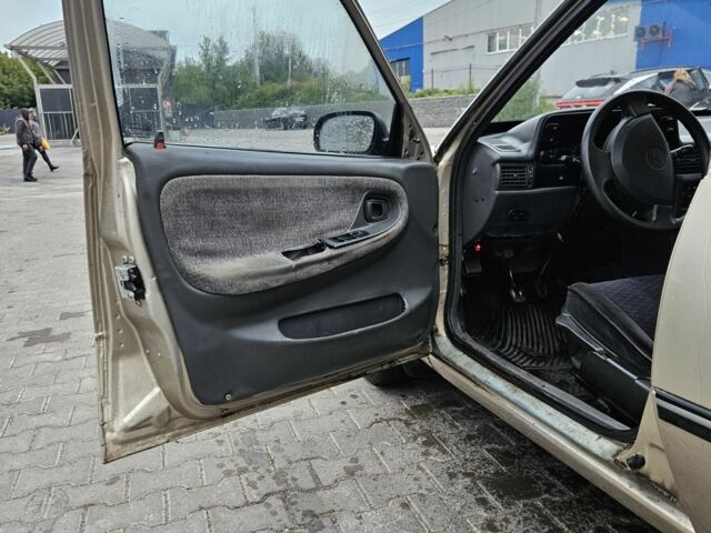 Бежевый Дэу Нексия, объемом двигателя 0 л и пробегом 260 тыс. км за 750 $, фото 15 на Automoto.ua