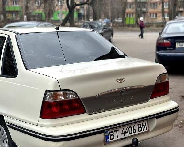 Бежевый Дэу Нексия, объемом двигателя 1.5 л и пробегом 220 тыс. км за 1800 $, фото 30 на Automoto.ua