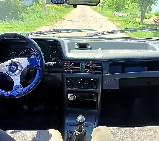 Бежевий Деу Нексія, об'ємом двигуна 1.5 л та пробігом 0 тис. км за 999 $, фото 2 на Automoto.ua