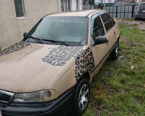 Бежевий Деу Нексія, об'ємом двигуна 1.5 л та пробігом 277 тис. км за 999 $, фото 8 на Automoto.ua