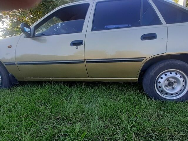Бежевий Деу Нексія, об'ємом двигуна 0 л та пробігом 260 тис. км за 1400 $, фото 6 на Automoto.ua