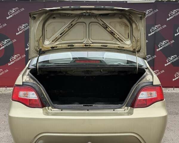 Бежевый Дэу Нексия, объемом двигателя 0 л и пробегом 111 тыс. км за 2600 $, фото 10 на Automoto.ua