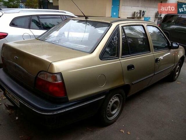 Бежевий Деу Нексія, об'ємом двигуна 1.5 л та пробігом 117 тис. км за 1655 $, фото 8 на Automoto.ua