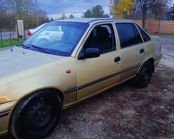 Дэу Нексия 2008 в Киеве на Automoto.ua Бежевый Дэу Нексия, объемом двигателя 1.5 л и пробегом 165 тыс. км за 1200 $, фото 6 на Automoto.ua