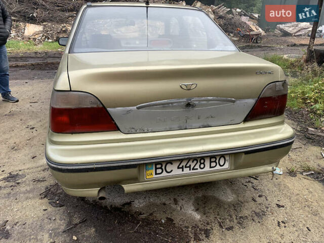 Бежевий Деу Нексія, об'ємом двигуна 1.5 л та пробігом 165 тис. км за 1200 $, фото 2 на Automoto.ua