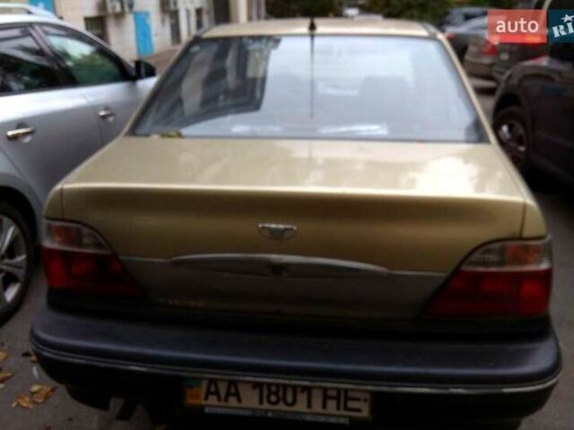 Бежевий Деу Нексія, об'ємом двигуна 1.5 л та пробігом 117 тис. км за 1655 $, фото 1 на Automoto.ua