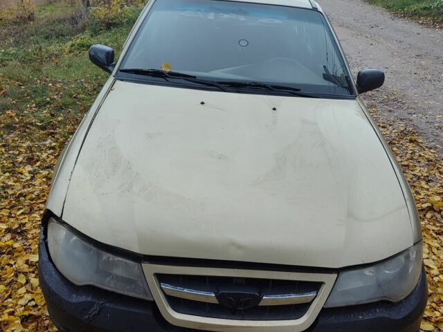 Бежевий Деу Нексія, об'ємом двигуна 1.5 л та пробігом 88 тис. км за 1200 $, фото 1 на Automoto.ua