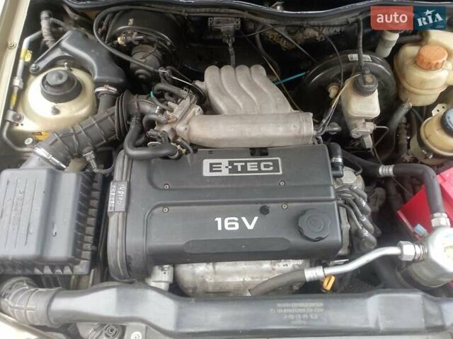 Бежевый Дэу Нексия, объемом двигателя 1.5 л и пробегом 162 тыс. км за 1600 $, фото 1 на Automoto.ua