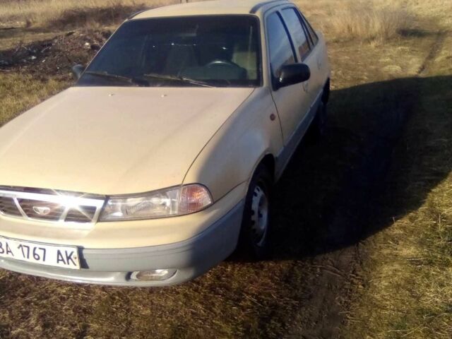 Бежевий Деу Нексія, об'ємом двигуна 1.5 л та пробігом 937 тис. км за 800 $, фото 5 на Automoto.ua