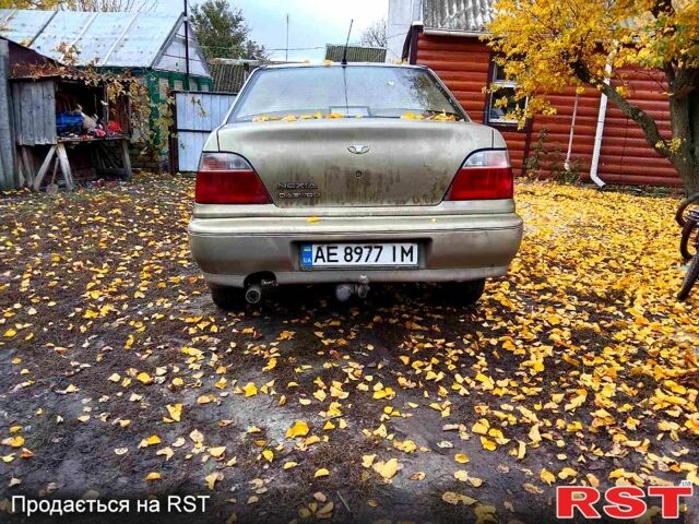 Бежевый Дэу Нексия, объемом двигателя 1.5 л и пробегом 0 тыс. км за 1100 $, фото 2 на Automoto.ua