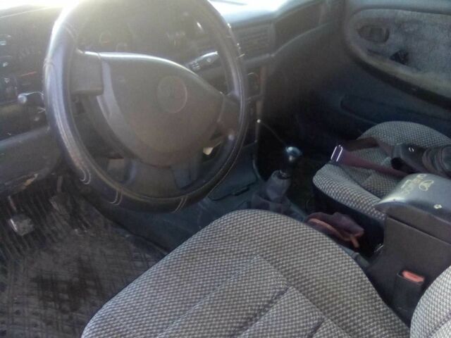 Бежевий Деу Нексія, об'ємом двигуна 1.5 л та пробігом 937 тис. км за 800 $, фото 4 на Automoto.ua