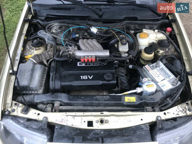 Бежевий Деу Нексія, об'ємом двигуна 1.6 л та пробігом 171 тис. км за 1550 $, фото 8 на Automoto.ua