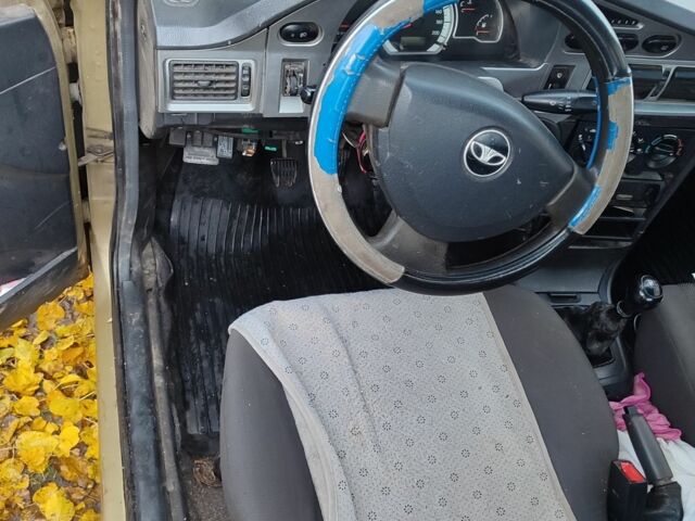 Бежевий Деу Нексія, об'ємом двигуна 1.5 л та пробігом 88 тис. км за 1200 $, фото 5 на Automoto.ua