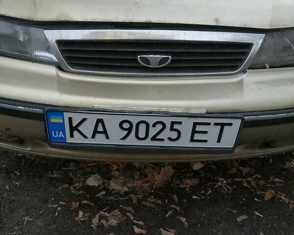 Бежевый Дэу Нексия, объемом двигателя 1.5 л и пробегом 307 тыс. км за 1800 $, фото 5 на Automoto.ua