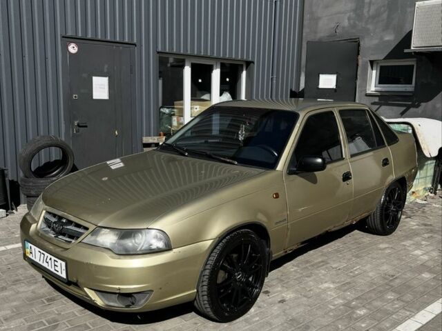 Бежевый Дэу Нексия, объемом двигателя 1.5 л и пробегом 3 тыс. км за 1300 $, фото 2 на Automoto.ua