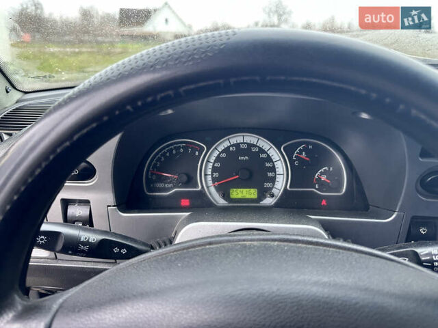 Бежевый Дэу Нексия, объемом двигателя 1.5 л и пробегом 254 тыс. км за 1950 $, фото 12 на Automoto.ua