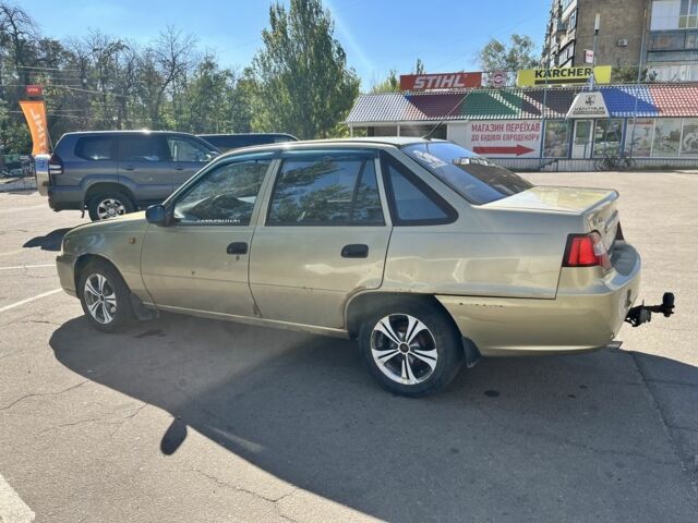 Бежевий Деу Нексія, об'ємом двигуна 1.5 л та пробігом 260 тис. км за 1700 $, фото 3 на Automoto.ua