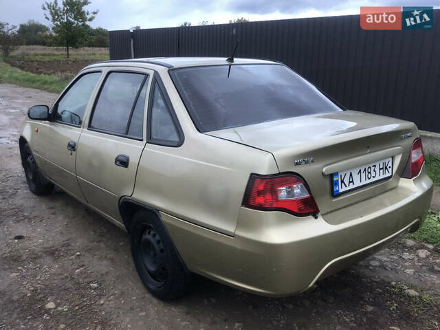 Бежевий Деу Нексія, об'ємом двигуна 1.6 л та пробігом 171 тис. км за 1550 $, фото 3 на Automoto.ua