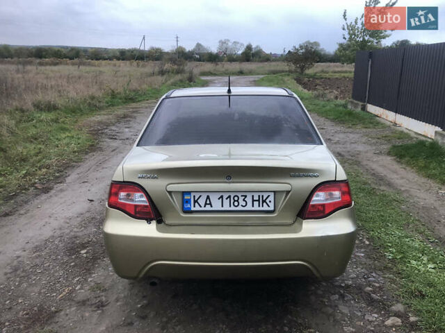 Бежевий Деу Нексія, об'ємом двигуна 1.6 л та пробігом 171 тис. км за 1550 $, фото 18 на Automoto.ua