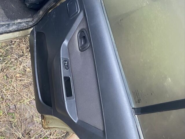 Бежевый Дэу Нексия, объемом двигателя 1.5 л и пробегом 3 тыс. км за 1300 $, фото 4 на Automoto.ua