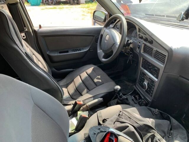 Бежевый Дэу Нексия, объемом двигателя 1.5 л и пробегом 280 тыс. км за 900 $, фото 4 на Automoto.ua