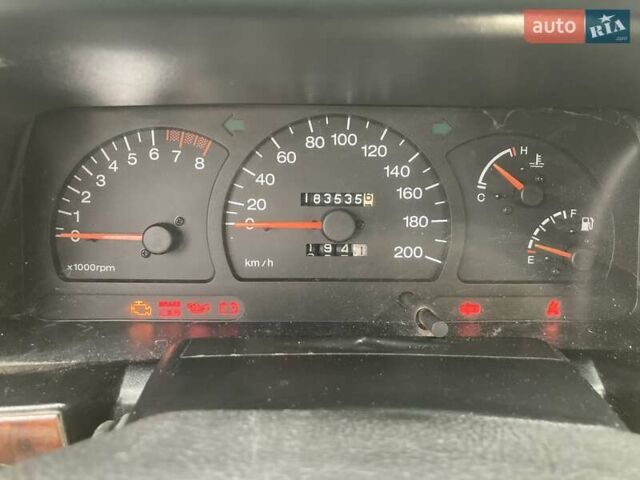 Бежевый Дэу Нексия, объемом двигателя 1.5 л и пробегом 183 тыс. км за 3000 $, фото 2 на Automoto.ua