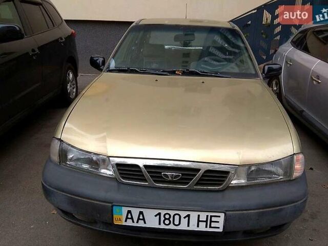 Бежевий Деу Нексія, об'ємом двигуна 1.5 л та пробігом 117 тис. км за 1655 $, фото 3 на Automoto.ua