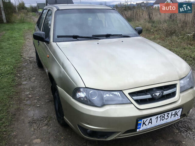 Бежевий Деу Нексія, об'ємом двигуна 1.6 л та пробігом 171 тис. км за 1550 $, фото 1 на Automoto.ua