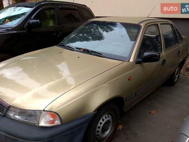 Бежевий Деу Нексія, об'ємом двигуна 1.5 л та пробігом 117 тис. км за 1655 $, фото 2 на Automoto.ua