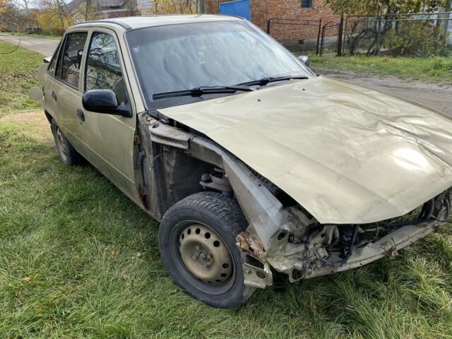 Деу Нексія 2009 у Козовой на Automoto.ua Бежевий Деу Нексія, об'ємом двигуна 1.5 л та пробігом 70 тис. км за 714 $, фото 1 на Automoto.ua