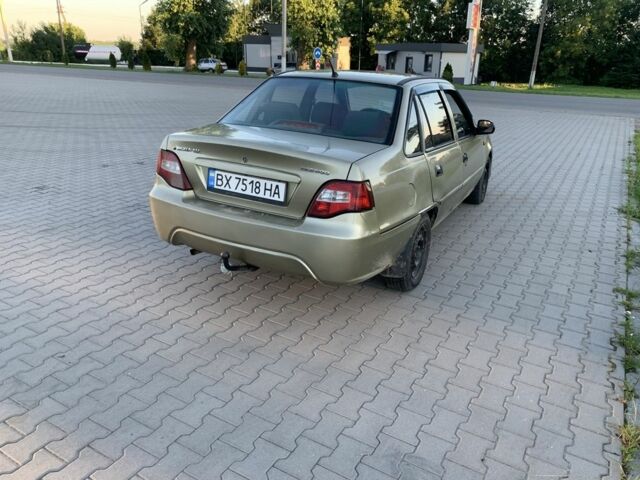 Бежевий Деу Нексія, об'ємом двигуна 1.6 л та пробігом 150 тис. км за 1200 $, фото 4 на Automoto.ua