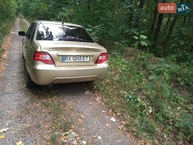Бежевий Деу Нексія, об'ємом двигуна 1.6 л та пробігом 120 тис. км за 1800 $, фото 6 на Automoto.ua