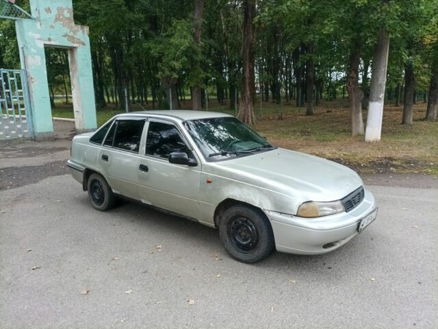 Бежевий Деу Нексія, об'ємом двигуна 1.5 л та пробігом 2 тис. км за 800 $, фото 1 на Automoto.ua